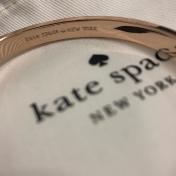 Kate Spade pink glitter bow bangle - Picture 4 of 5